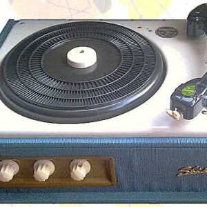 Naald Triotrack Stereo 33 Platenspeler